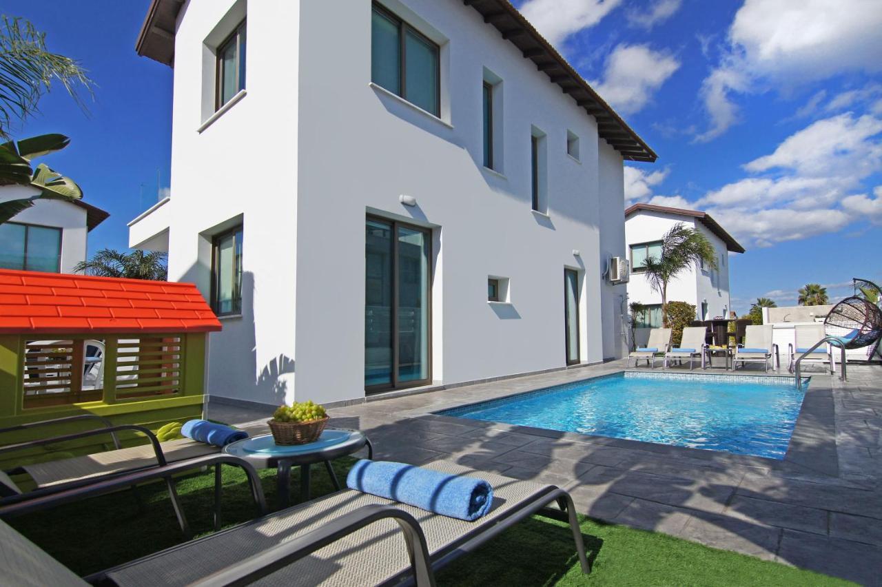 Villa Levandini Protaras Buitenkant foto
